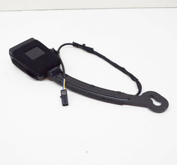 8V0857755GYLZ - NEW AUDI A3 S3 8V FRONT LEFT SEAT BELT BUCKLE LATCH RHD 8V0857755GYLZ