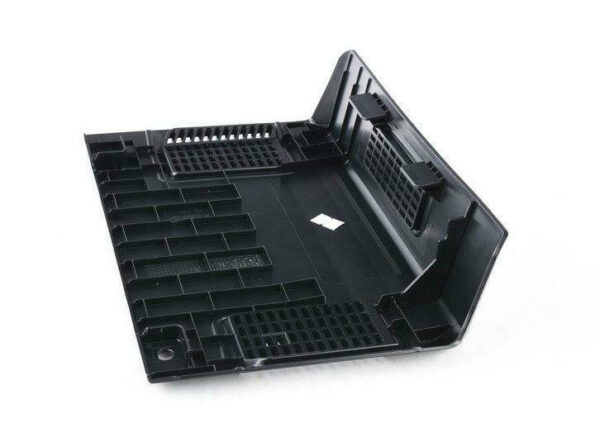 8V0863051 - NEW AUDI A3 8V AMPLIFIER COVER 8V0863051 ORIGINAL