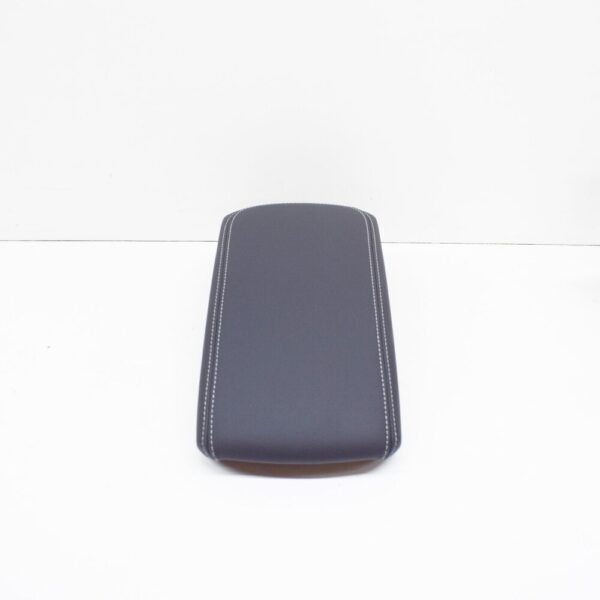 8V0864207EKND - NEW AUDI A3 8V FAUX LEATHER SOUL BLACK / CLIFF GRAY 8V0864207EKND ARMREST