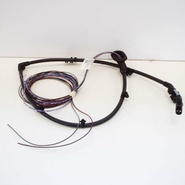 8V0927902J - Audi A3 8v1, 8VK harness for rear right ABS sensor 8V0927902J NEW