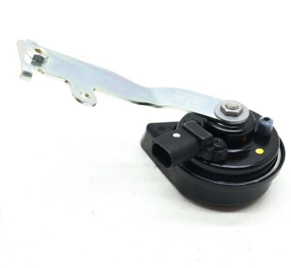 8V0951209C - NEW AUDI A3 8V LEFT SIDE HIGH TONE SIGNAL HORN 8V0951209C