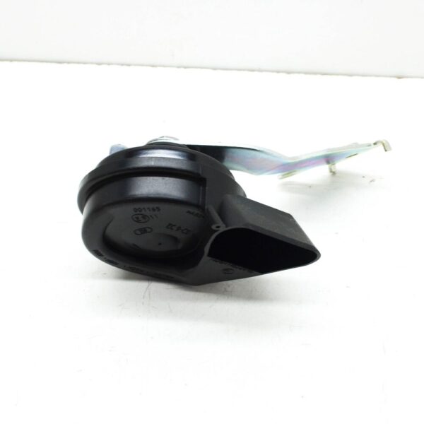 8V0951209C - NEW AUDI A3 8V LEFT SIDE HIGH TONE SIGNAL HORN 8V0951209C