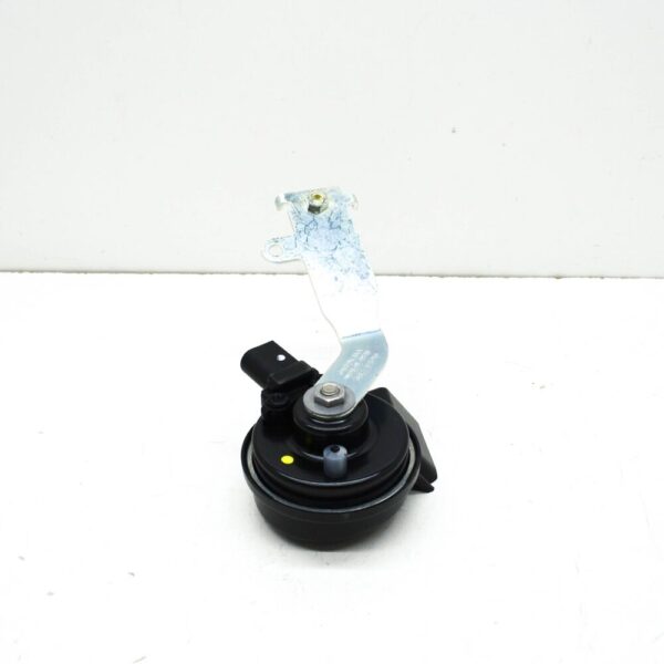 8V0951209C - NEW AUDI A3 8V LEFT SIDE HIGH TONE SIGNAL HORN 8V0951209C