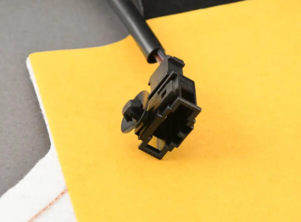 8V0963555 - NEW AUDI A3 8V FRONT SEAL HEATER PAD ELEMENT 8V0963555 ORIGINAL
