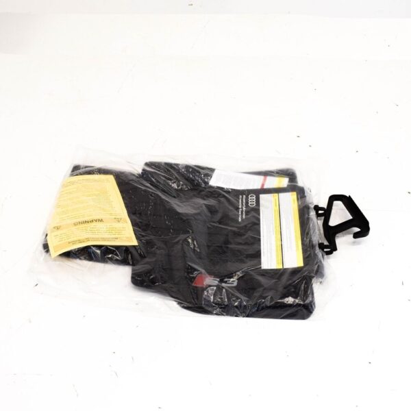 8V1061221B041 - NEW AUDI A3 FRONT FLOOR MAT SET LHD 8V1061221B041
