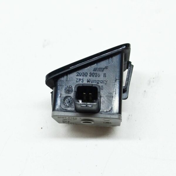 8V1949146A - NEW AUDI A3 8V RIGHT MIRROR LANE DEPARTURE WARNING SENSOR LHD 8V1949146A