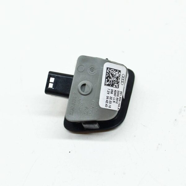 8V1949146A - NEW AUDI A3 8V RIGHT MIRROR LANE DEPARTURE WARNING SENSOR LHD 8V1949146A