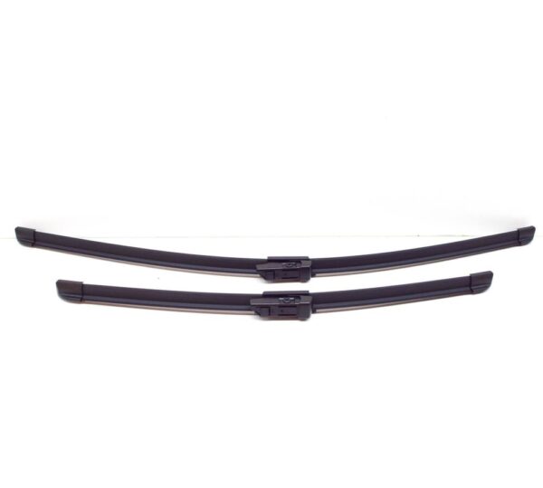 8V1998002B - Audi A3 8V windshield wiper blade set LHD 8V1998002B new REAL