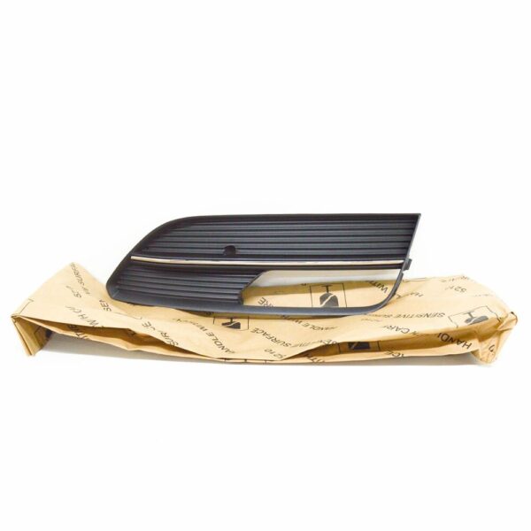 8V3807682A9B9 - NEW AUDI A3 8PA FRONT BUMPER RIGHT SIDE GRILLE 8V3807682A 9B9