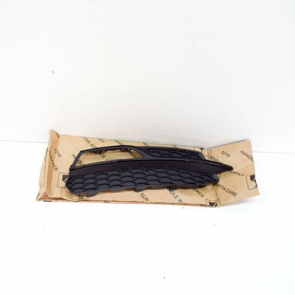 8V3807682G9B9 - NEW AUDI A3 8PA FRONT BUMPER RIGHT SIDE GRILLE 8V3807682G 9B9