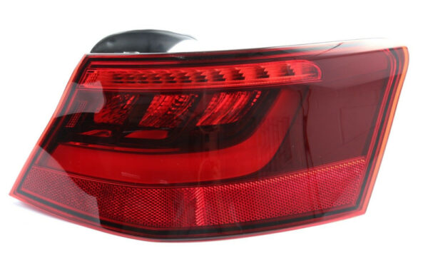 8V3945096D - New Audi A3 8V rear right external LED taillight 8V3945096D