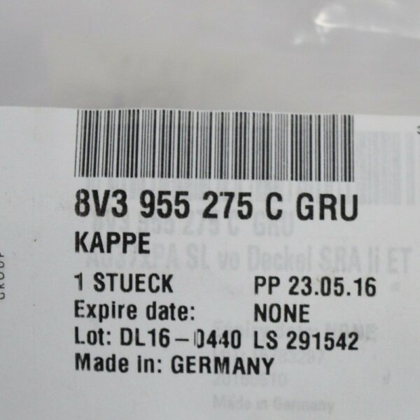 8V3955275CGRU - NEW AUDI A3 8V LEFT HEADLIGHT CLEANING CAP 8V3955275CGRU