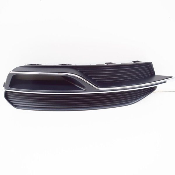 8V4807682A9B9 - AUDI A3 Sportback 8V Front Right Lower Grille 8V4807682A9B9 NEW GENUINE