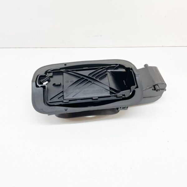 8V4809906D - AUDI A3 8V FUEL FILLER INSERT 8V4809906D NEW GENUINE