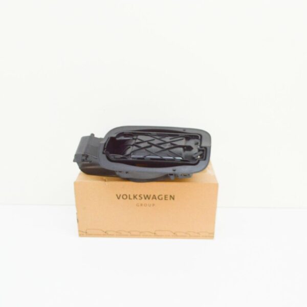8V4809906K - NEW AUDI A3 S3 8V TANK LID INSERT 8V4809906K ORIGINAL