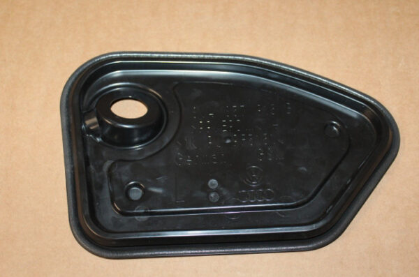 8V4837915B - NEW AUDI Q2 GA FRONT LEFT DOOR INNER BOARD COVER 8V4837915B ORIGINAL