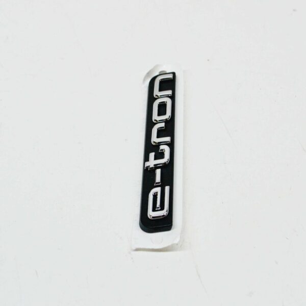 8V4853736A2ZZ - NEW AUDI A3 S 8V E-TRON FRONT RADIATOR GRILLE EMBLEM BADGE 8V4853736A2ZZ