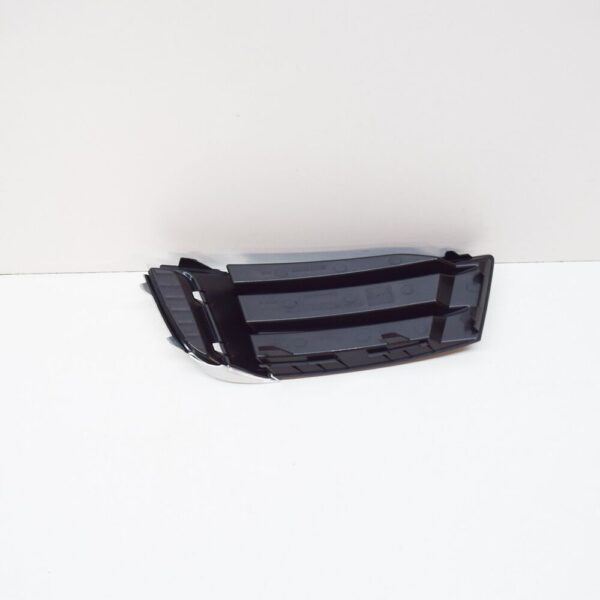 8V58076729B9 - Audi A3 8v1, 8vk Front Right Grill 8V58076729B9 NEW GENUINE