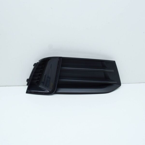 8V5807672ESM - AUDI A3 Cabrio 8V Front Right  Air Guide Grille 8V5807672ESM NEW GENUINE