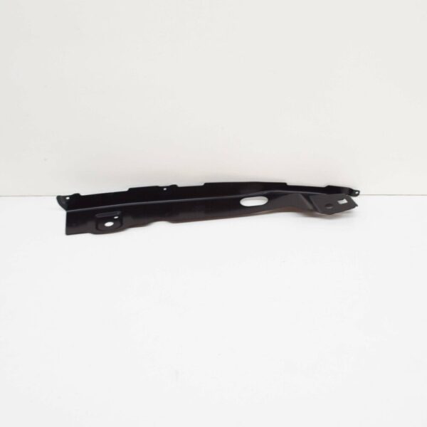 8V5821467B - NEW AUDI A3 8V FRONT FENDER CENTER BRACKET LEFT 8V5821467B