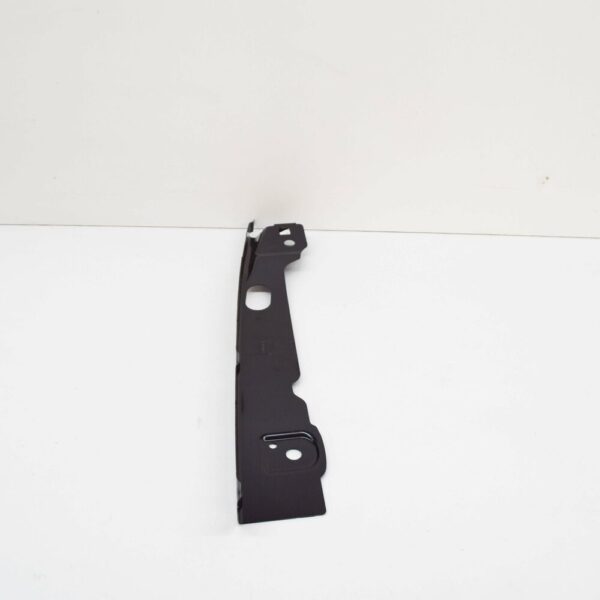 8V5821467B - NEW AUDI A3 8V FRONT FENDER CENTER BRACKET LEFT 8V5821467B