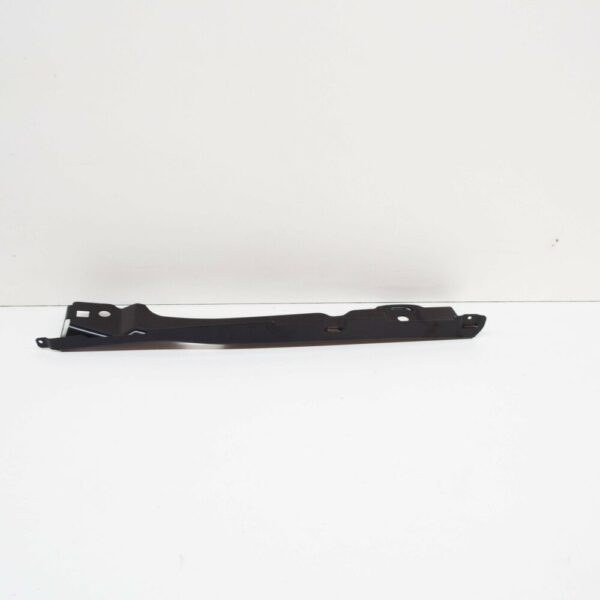 8V5821467B - NEW AUDI A3 8V FRONT FENDER CENTER BRACKET LEFT 8V5821467B