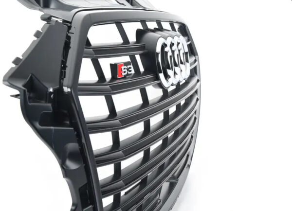 8V5853651AAFUQ - NEW AUDI A3 S3 8V FRONT RADIATOR GRILLE 8V5853651AAFUQ