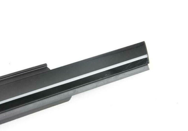 8V5853763AT94 - NEW AUDI A3 8V FRONT RIGHT DOOR WINDOW SLOT SEAL TRIM 8V5853763AT94 ORIGINAL