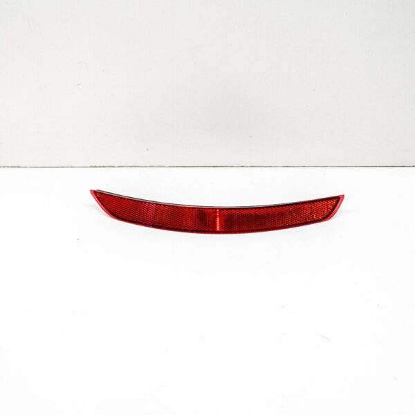 8V5945105A - Audi A3 8V rear bumper left reflector 8V5945105A new