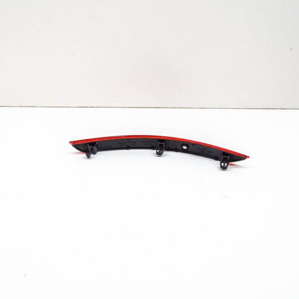 8V5945105A - Audi A3 8V rear bumper left reflector 8V5945105A new