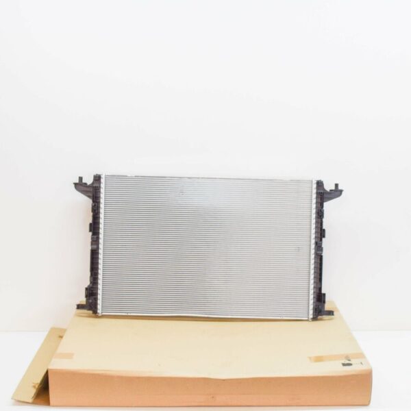 8W0121251K - NEW AUDI A4 8W B9 COOLANT RADIATOR 8W0121251K