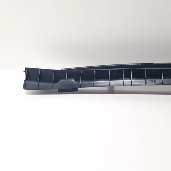 8W0807081 - NEW AUDI A4 B9 RADIATOR COVER SUPPORT PROTECTION 8W0807081