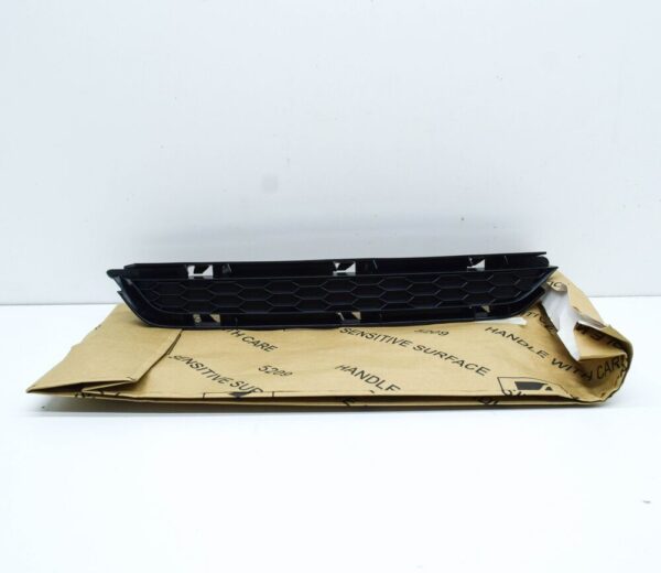8W0807680 - NEW AUDI A4 AVANT B9 FRONT RIGHT BUMPER LOWER GRILLE 8W0807680