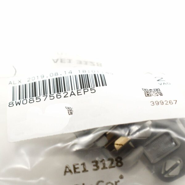8W0857562AEP5 - NEW AUDI Q5 8R SUN VISOR HOLDER 8W0857562AEP5 8W0857562A EP5 2013 ORIGINAL