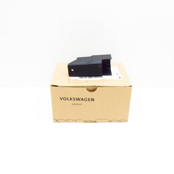 8W0907599 - AUDI A4 8W2,B9 GLOW PLUG CONTROL RELAY COVER CAP 8W0907599 NEW GENUINE
