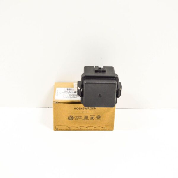 8W0937124A - NEW AUDI A5 8W6 FUSE BOX RELAY 8W0937124A ORIGINAL