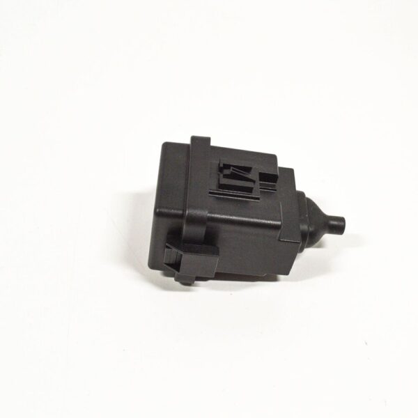 8W0937124A - NEW AUDI A5 8W6 FUSE BOX RELAY 8W0937124A ORIGINAL