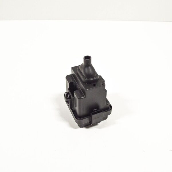 8W0937124A - NEW AUDI A5 8W6 FUSE BOX RELAY 8W0937124A ORIGINAL