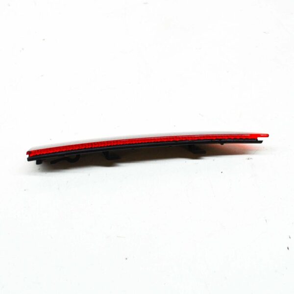 8W0945103B - NEW AUDI A4 B9 REAR LEFT INNER BUMPER REFLECTOR 8W0945103B