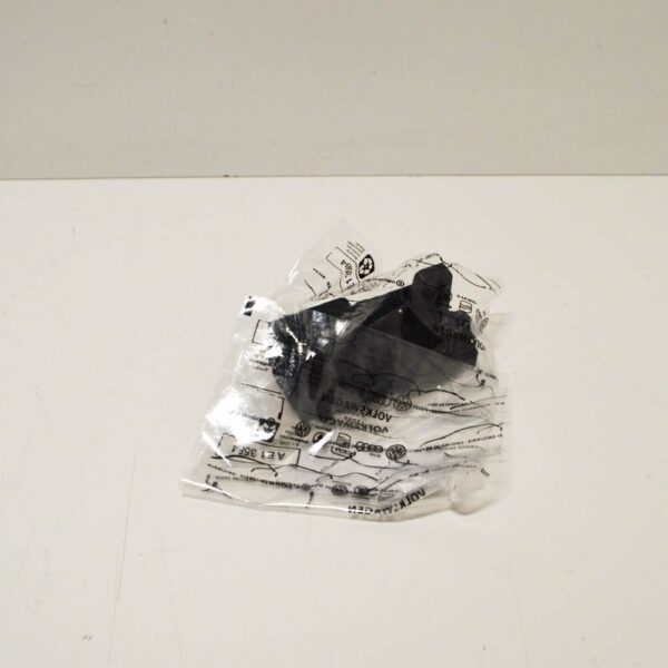 8W1823633C - NEW AUDI A4 B9 BONNET HOOD RELEASE HANDLE BRACKET LHD 8W1823633C 2017 5140125