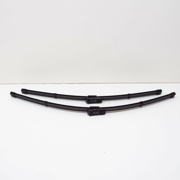 8W1998002 - NEW AUDI A4 B9 FRONT AERODYNAMIC WIPER BLADE SET LHD 8W1998002