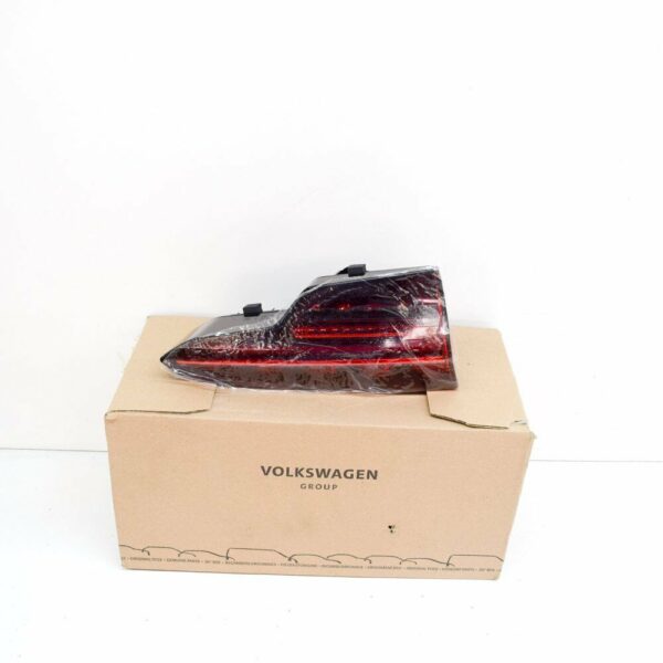 8W5945093AC - NEW AUDI A4 B9 SALOON LEFT SIDE TAILGATE TAILLIGHT 8W5945093AC 2020 ORIGINAL