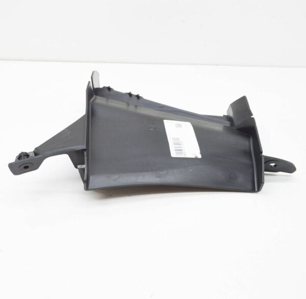 8W6121764A - NEW AUDI A5 8W6 FRONT RIGHT AIR DUCT DEFLECTOR 8W6121764A