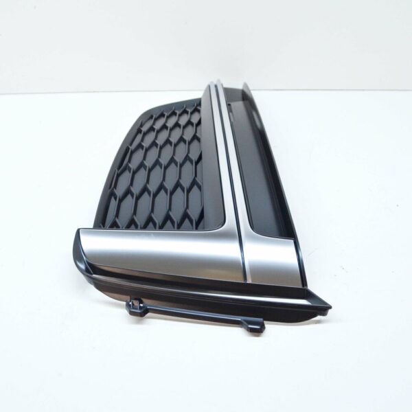 8W6807682KRU6 - NEW AUDI A5 8W6 FRONT RIGHT AIR GUIDE GRILLE 8W6807682KRU6