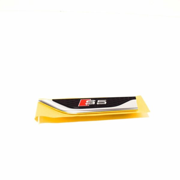 8W6853601CPUZ - NEW AUDI S5 8W6 FRONT LEFT FENDER WING S-LINE TRIM LOGO 8W6853601CPUZ