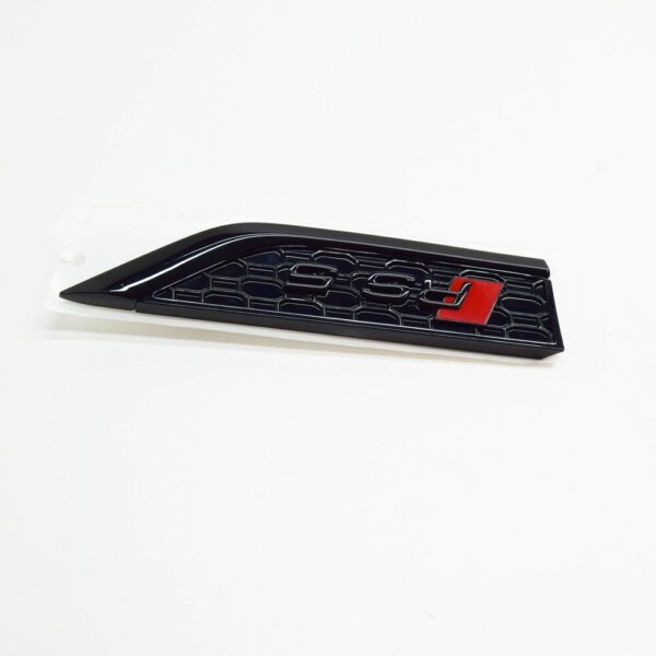 8W6853602DT94 - NEW AUDI A5 SPORTBACK F5 FRONT RIGHT FENDER TRIM 8W6853602DT94 ORIGINAL