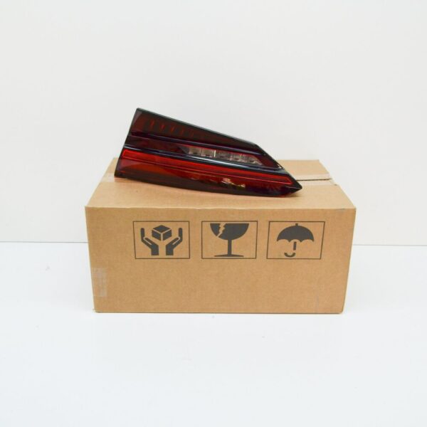 8W6945094M - NEW AUDI S5 8W6 REAR RIGHT TAILLIGHT 8W6945094M ORIGINAL