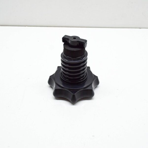 8W9803899 - NEW AUDI A4 B9 SPARE WHEEL MOUNTING NUT 8W9803899