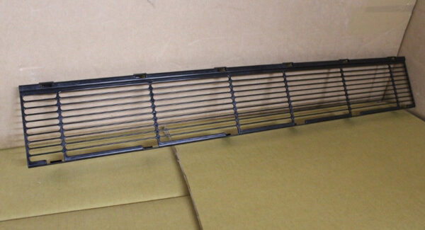 8X0121746B - NEW AUDI A1 8X COOLER PROTECTION GRILLE 8X0121746B ORIGINAL