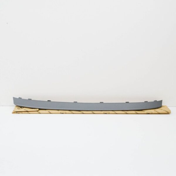 8X0807061A1RR - NEW AUDI A1 MK1 FRONT BUMPER SPOILER 8X0807061A1RR
